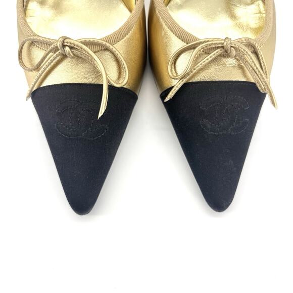 Vintage Chanel CC Logo Bow Cap Toe Slingback Pumps 37 - Picture 7 of 9